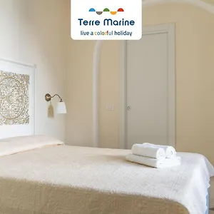 Ochin De Ma, Terre Marine Appartamento